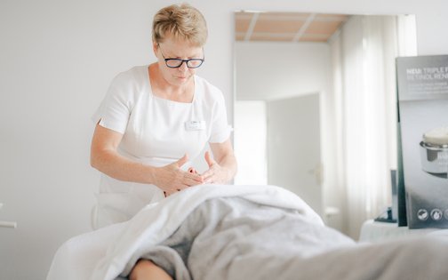 Spa-Anwendung im Golf & Sporthotel Wiesensee